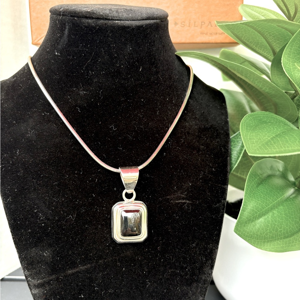 Silpada Sterling silver onyx rectangle pendant on snake chain.